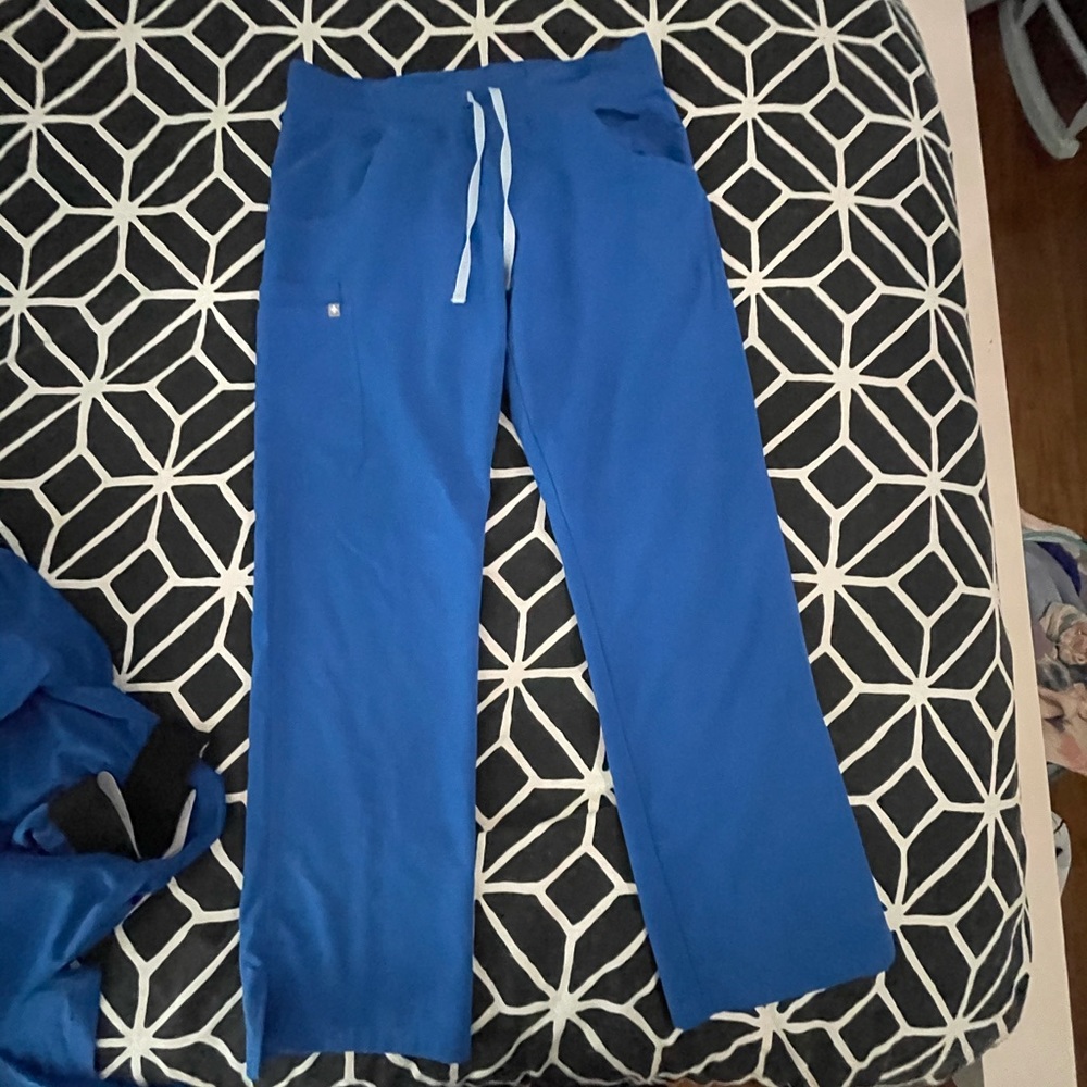 FIGS SCRUB PANTS